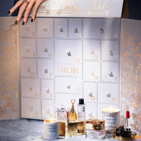 calendario dell'avvento dior 2020|Calendrier de l'Avent Dior : Le 30 Montaigne .